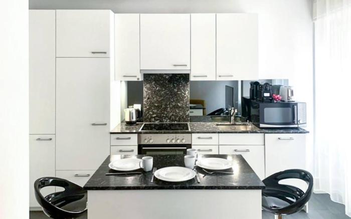 Beautiful 2BDR in City Center