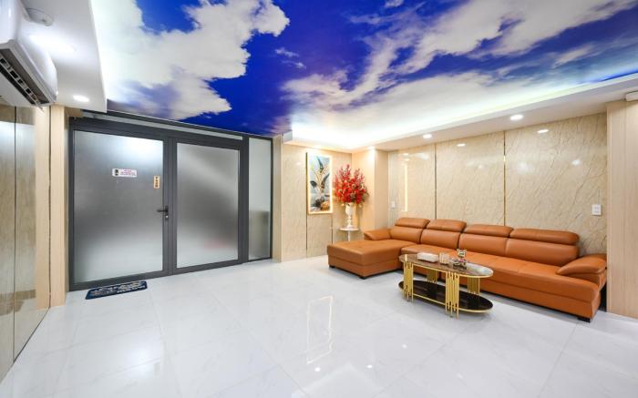Rainbow Airport Hotel - Free Airport Pick Up And Drop Off