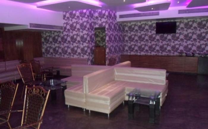 Hotel Maan Residency