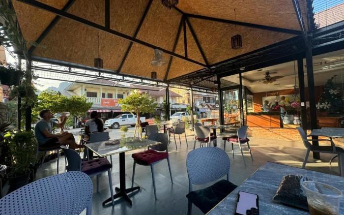 Vang Vieng Win Hotel