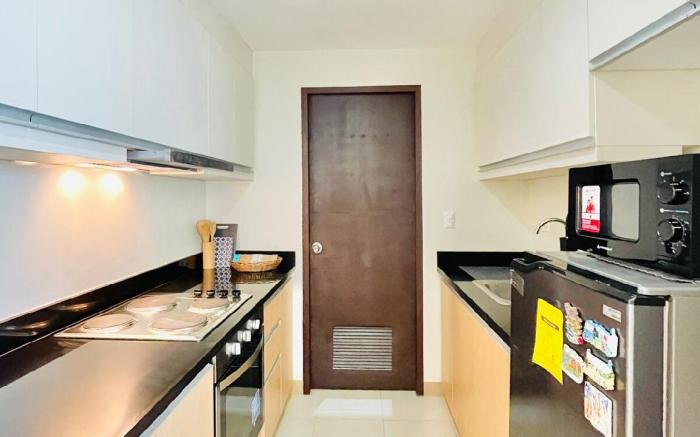 * *32 Best Value Family Suite