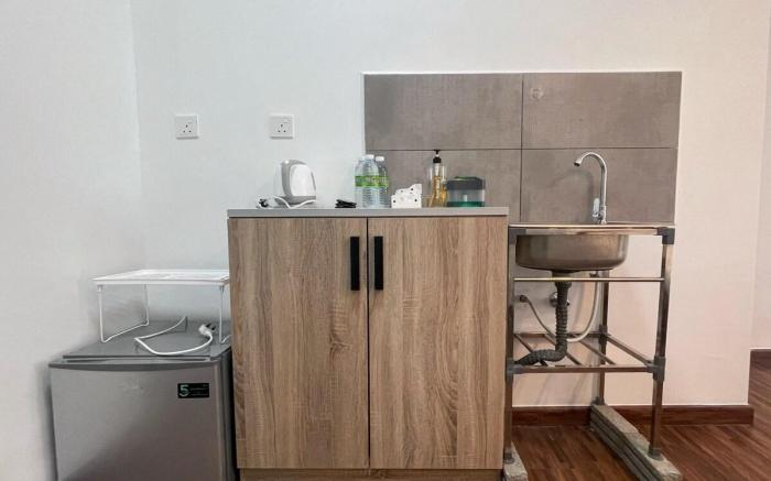 (18) K Avenue Family Apartment