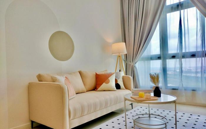 Paradigm Residence 3BR Lv 27 | 65" TV @ Jom Home