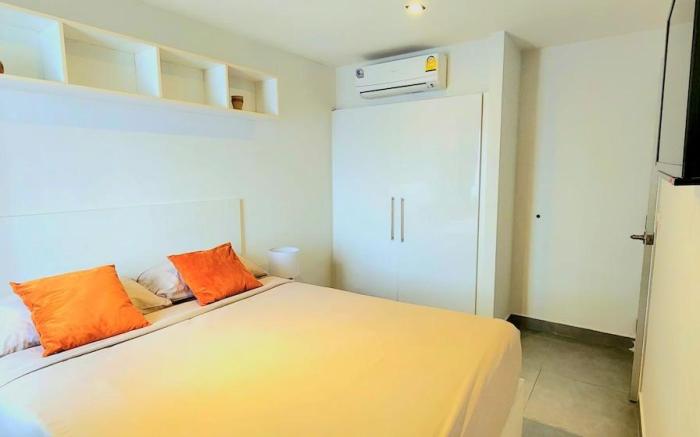 Modern Condo - 1BR (T1-401)