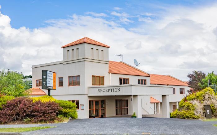 Albany Executive Motor Inn