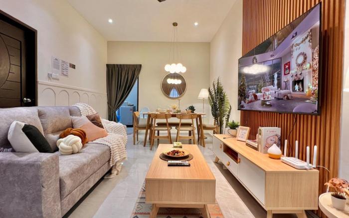 KSL Century Muji @3R2B Gather Landed House 8-14Pax