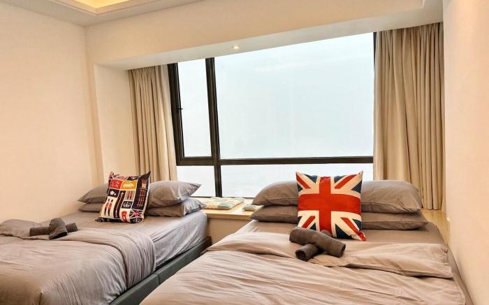 R&F Seaview Grand Living @ 4BR Level32 | 12-16 Pax