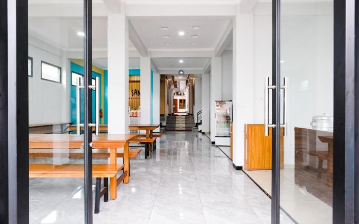 Sans Arya Hotel Batu