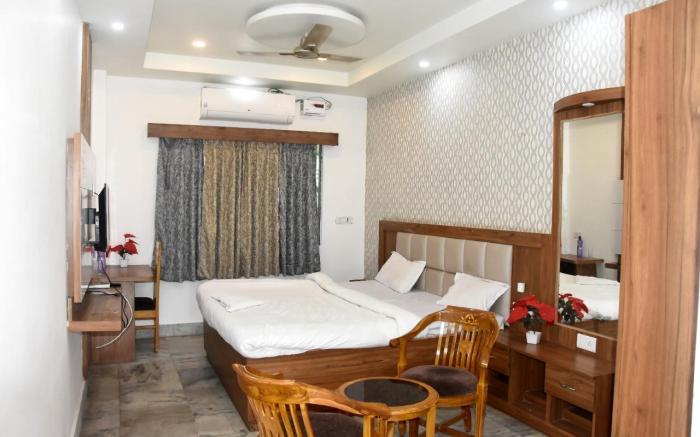 Goroomgo Ganga Vatika Varanasi