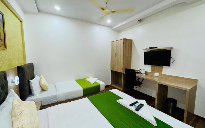 Hotel Adrino - Near Mumbai International Airport
