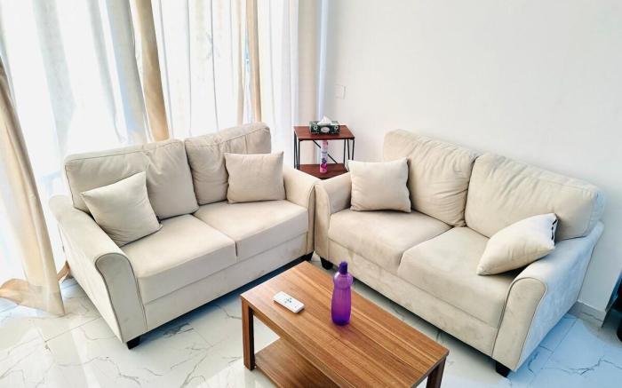 Modern & Stylish Suite near Expo Mart
