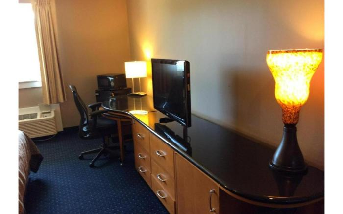 OYO 1002370 Village Inn