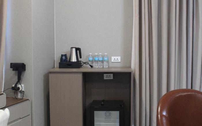 SKYPORT HOTEL