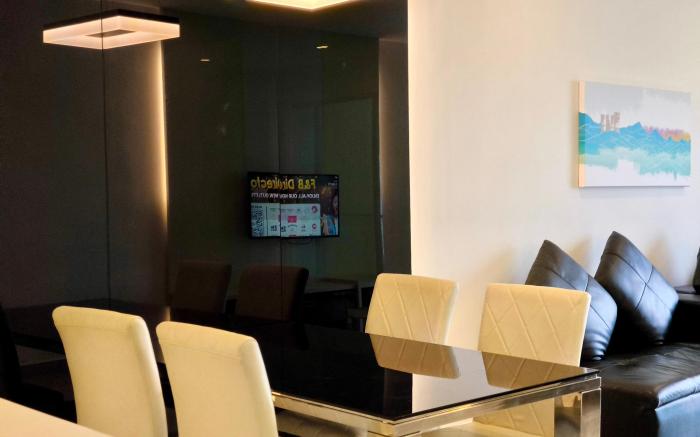 Grand Ion Delemen ComfySuite 2BR2B 02