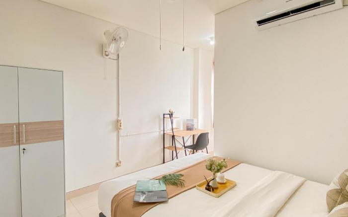 Elegant Spacious 2BR Transpark Cibubur By Travelio