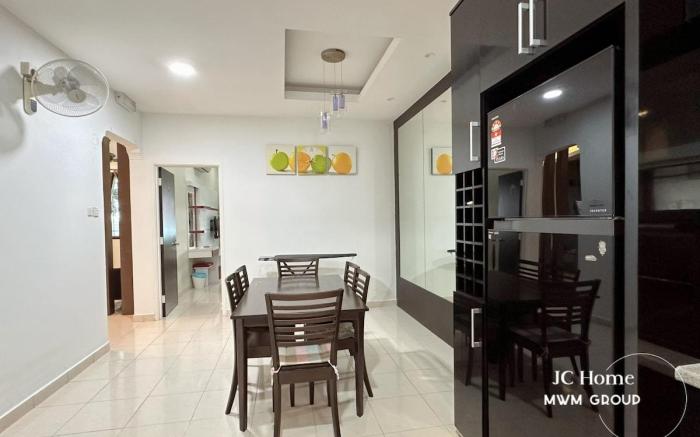 Bukit Indah 6pax gathering house BBQ