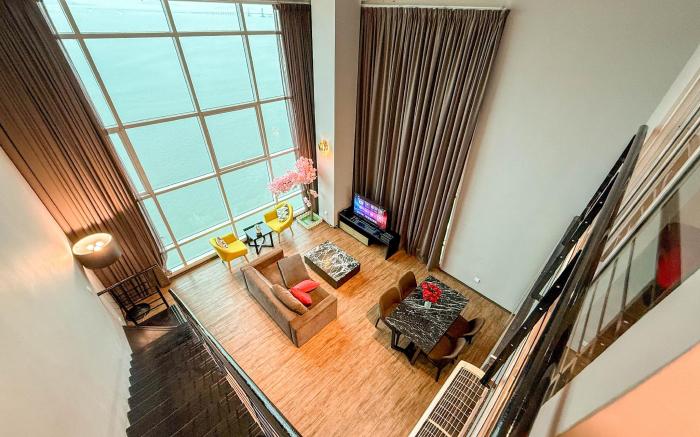 HappySty by Golden Hour Maritime Suite