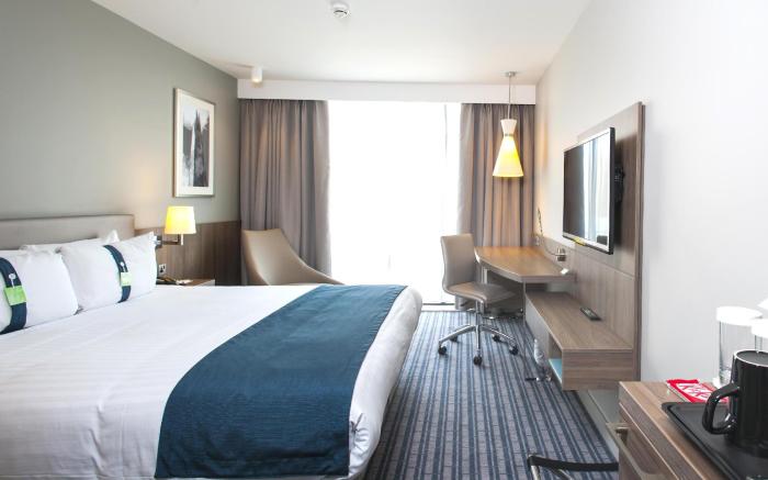 Holiday Inn London West By IHG