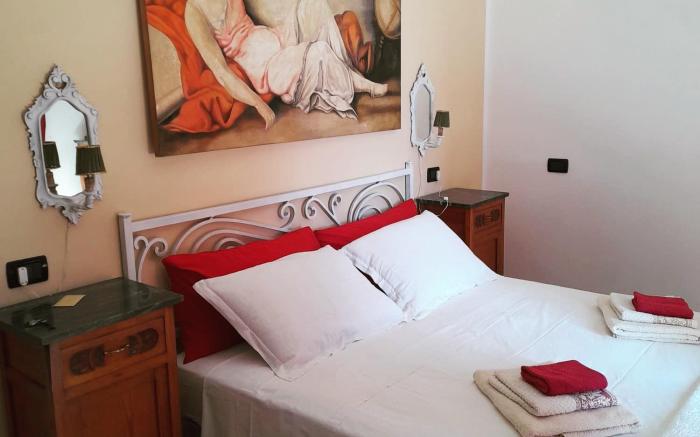 DUETERRE Room & Host