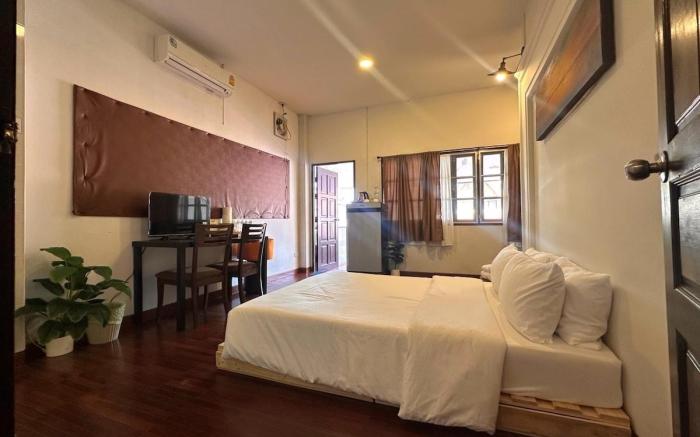 INCM Guesthouse (Room1)