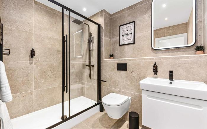 Modern 1 Bedroom Stay, Balcony, East Croydon