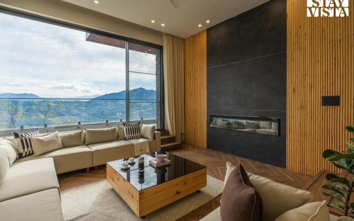 StayVista at Dos @ The Himalayan Den with Jacuzzi