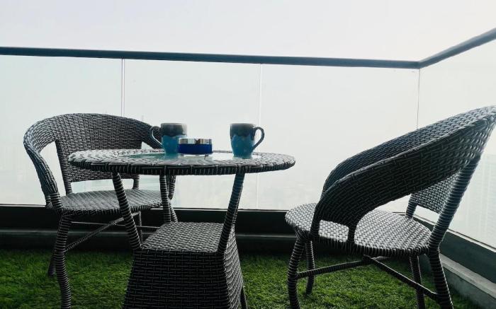 Lavish suite with Balcony and city view