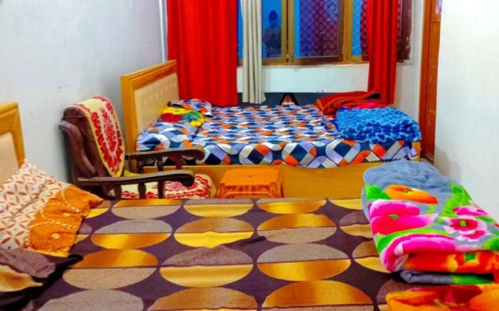 Goroomgo Shree mate guest house Ayodhya