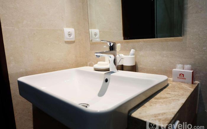 Comfy Studio Menteng Park Apartment By Travelio