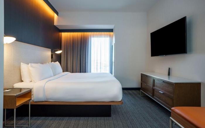 Courtyard by Marriott Madison