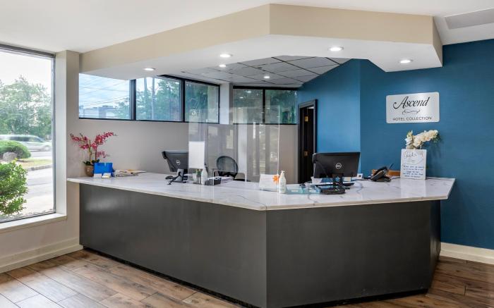 Amwell Suites- Somerset