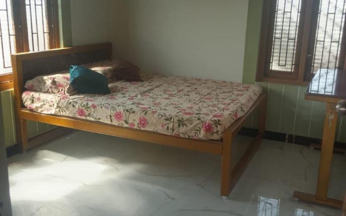 Little Hearts Home Stay
Single  Bedroom