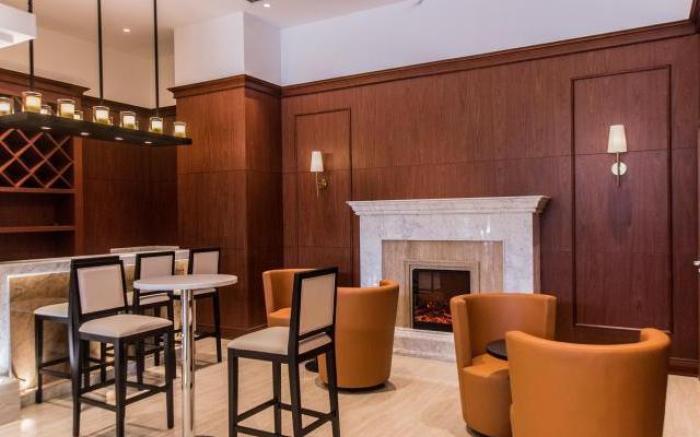 Jinjiang Inn Select Hohhot Chengjisihan Square Metro Station