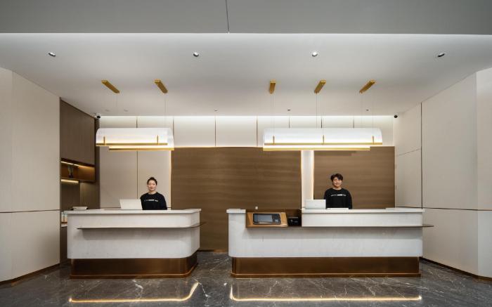 Atour Hotel Hefei Binhu Yungu Financial City