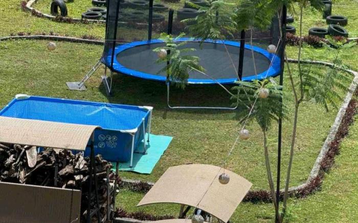 Camping w/ Aircon 30pax AB35678