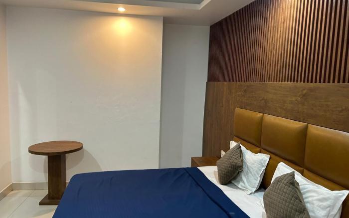 Hotel Air City Near Delhi Airport