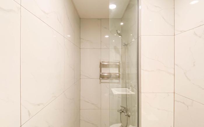 Comfy Studio at Ciputra World 2 Apt By Travelio