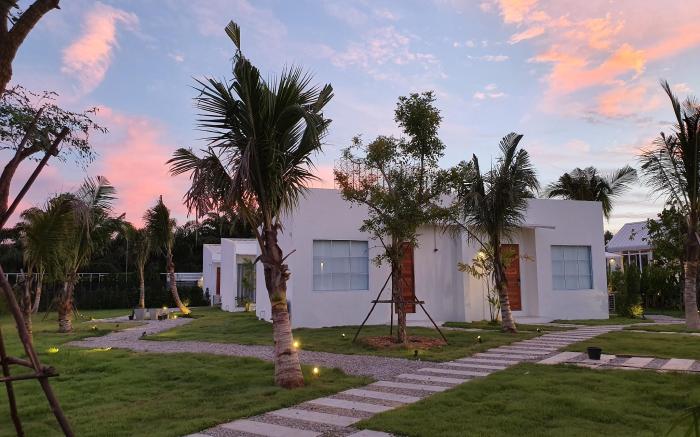 MEET Boutique Resort