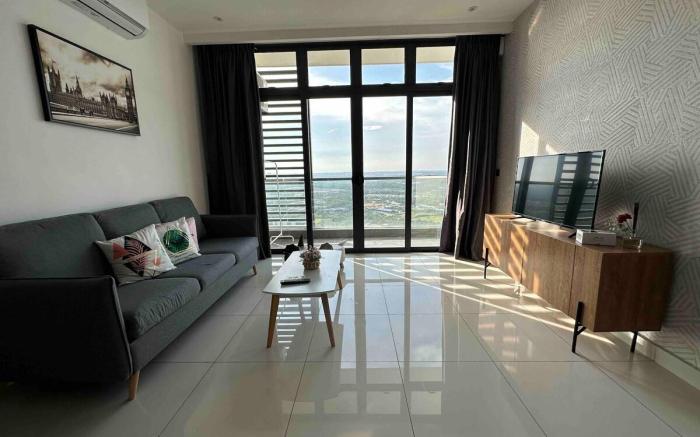 Green Haven Luxury Garden Pool View Two Bedroom