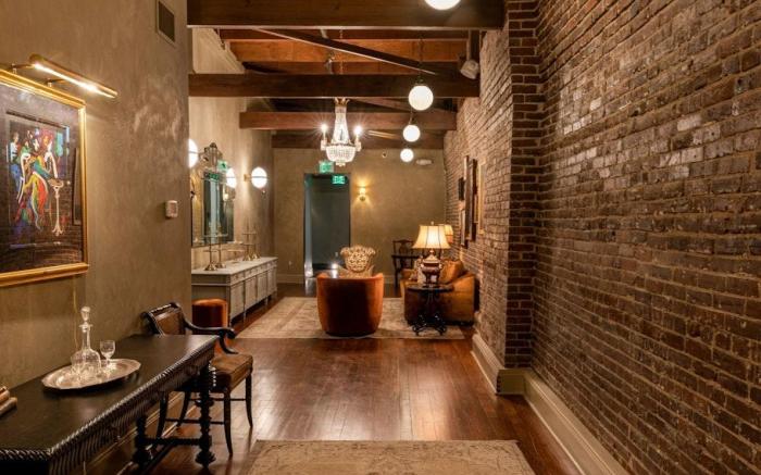 Hotel Cleo, Knoxville Downtown, a Tribute Portfolio Hotel