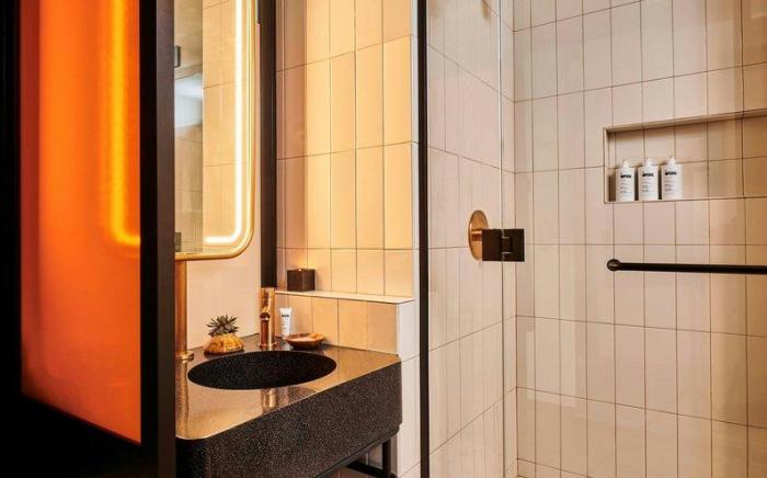 HOLLYWOOD VOLUME, a Tribute Portfolio Hotel