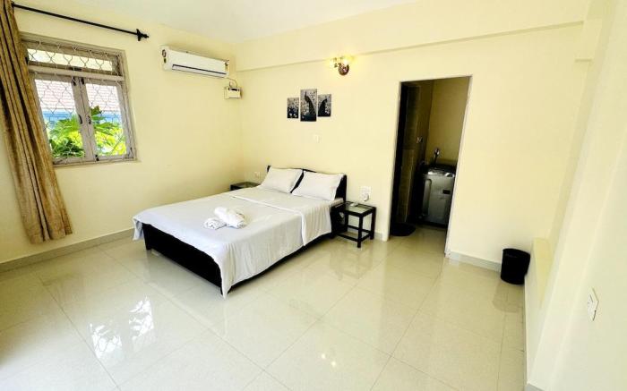 *Eden Roc - 3 BHK Villa 1 min drive to Beach*