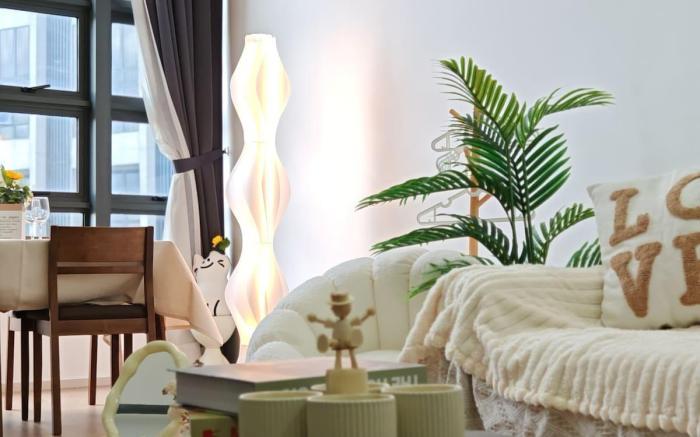 Vibrant Stay:MR &Mall@Eko cheras