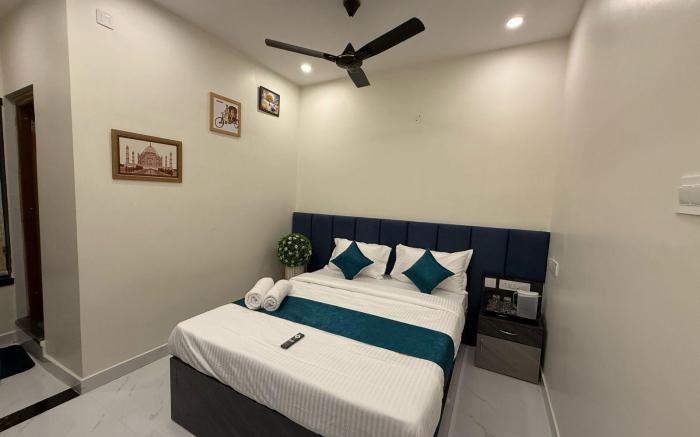 Sharan's Inn Suites & Banquets