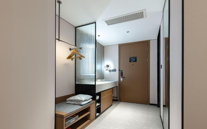 Atour Hotel Tianjin Tiankai Huayuan Industrial Park
