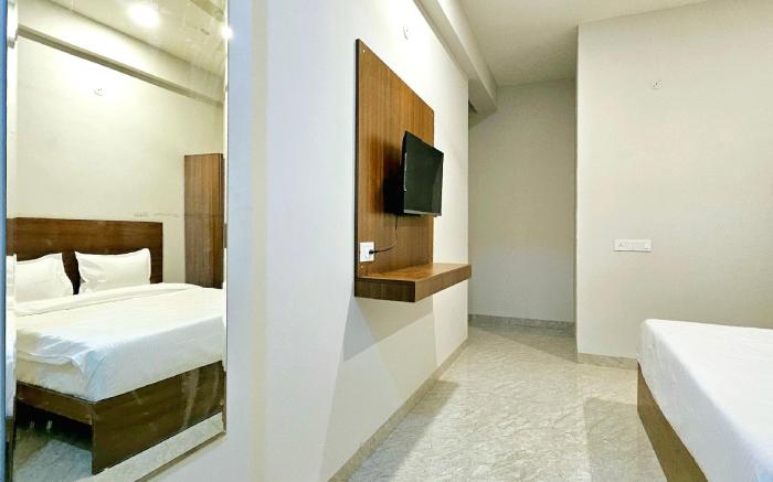 Hotel Evanka 2 vijay nagar 