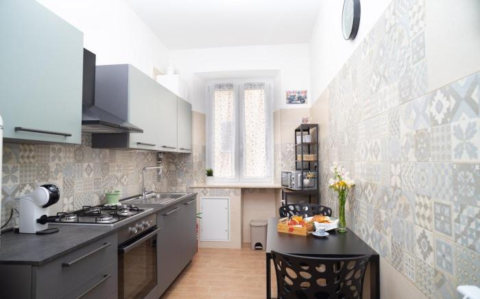 Comfort and metro 2 steps away, for 3 guests