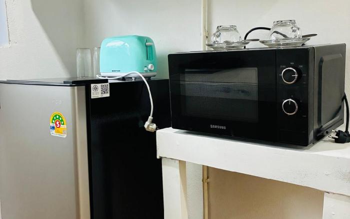 Apartment Wat Sawang Arom 35