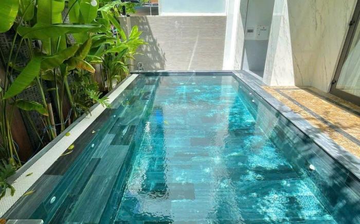 Biệt thự 6 phòng ngủ, cách biển 1 phút đi bộ