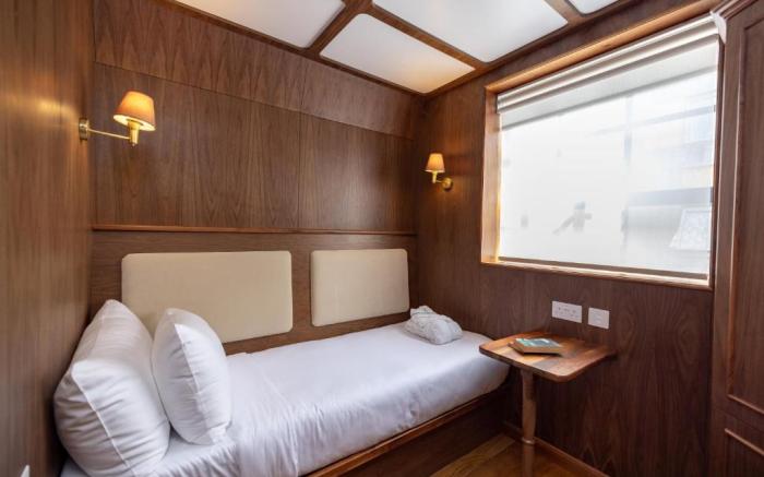 Limehouse Library Hotel